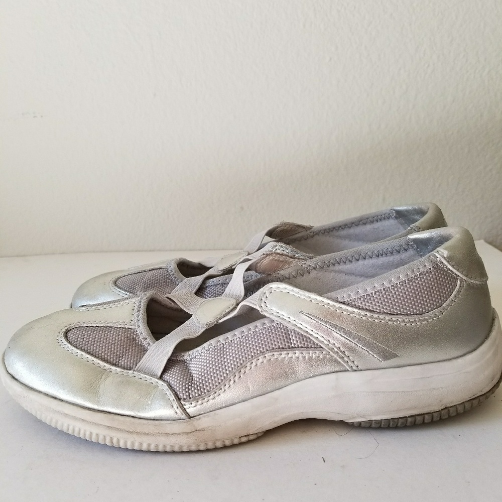 Propet Leather Women's Slip On Size 7.5 Narrow
